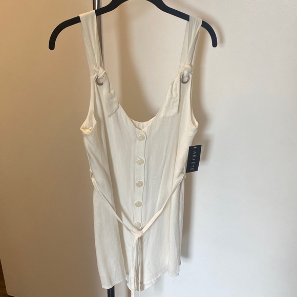 White Button-Down Sleeveless Romper - Picture 6 of 14
